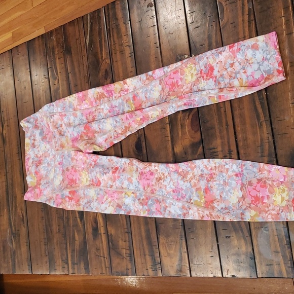 Lululemon align pocket leggings - Picture 4 of 8